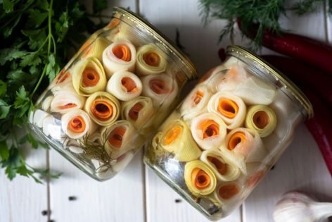 Как приготовить Салат кабачков моркови рецепт пошагово