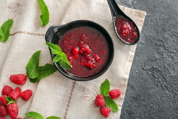 Raspberry jam-five minutes
