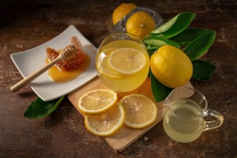 Лимонад с медом и лимоном