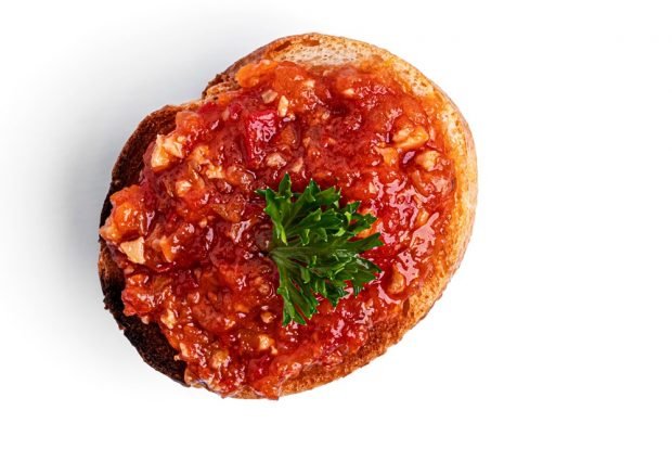 Аджика из помидор на зиму, лучшие рецепты с фото