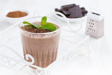Молочный шоколадный коктейль