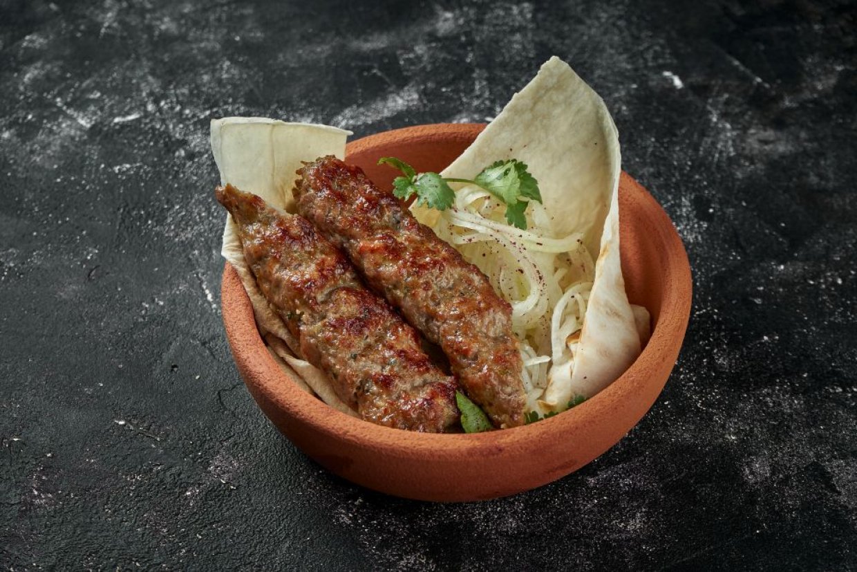 Люля-кебаб на сковороде — очень вкусное блюдо