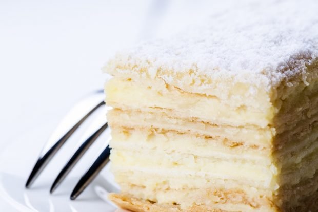 Бисквитный торт с творожным кремом рецепт