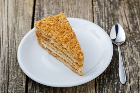 Торт Медовик с кремом чиз