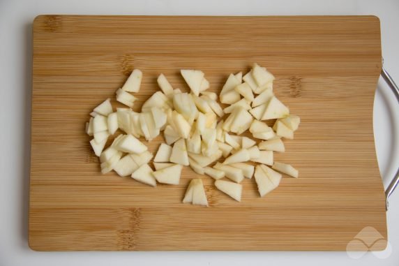 Пышные яблочные оладьи – фото приготовления рецепта, шаг 1