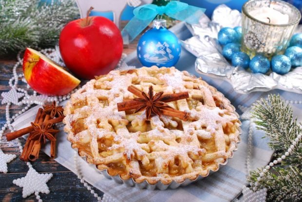 Рождественский пирог с яблоками