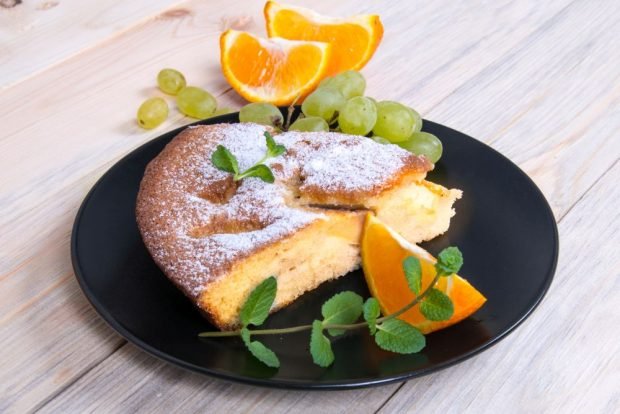 Рецепт: Яблочно-апельсиновый пирог - В мультиварке