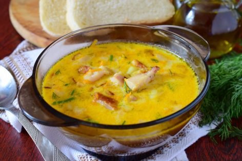 Сырный суп с копченостями